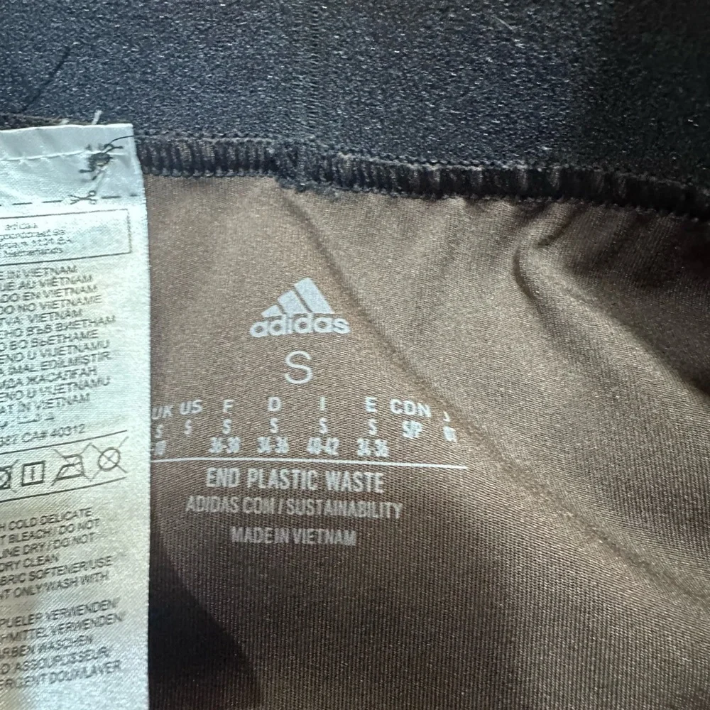 Adidas women’s sz‎ small brown Leggings with White Stripe P